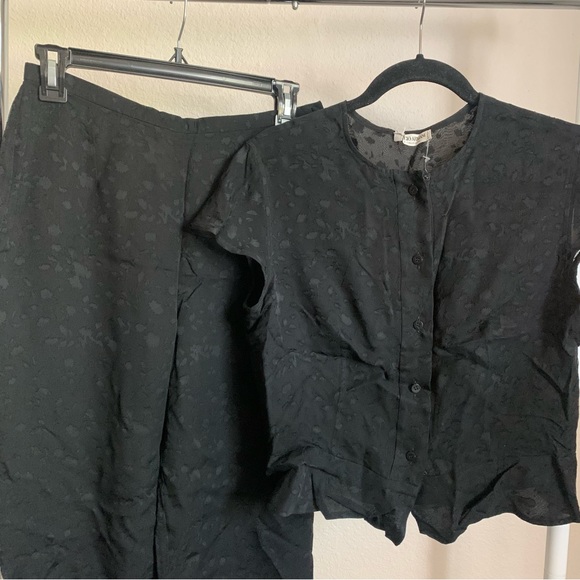 Giorgio Armani pant set sz 6 - Picture 2 of 9